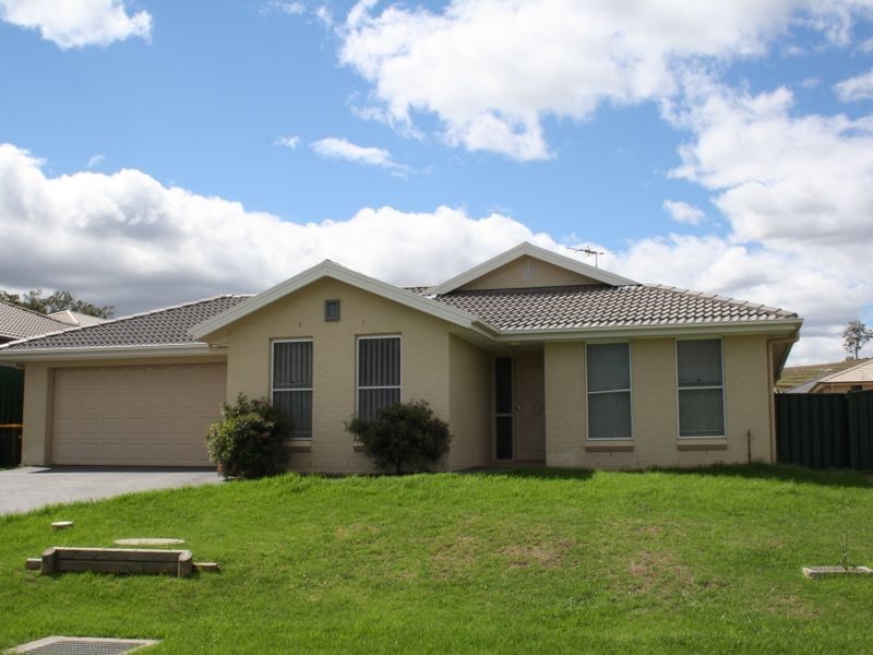 8 Mussel Street, Muswellbrook NSW 2333