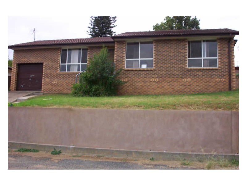 16 Carl Lane, Muswellbrook NSW 2333