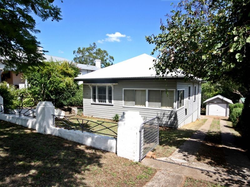40 Sowerby Street, Muswellbrook NSW 2333