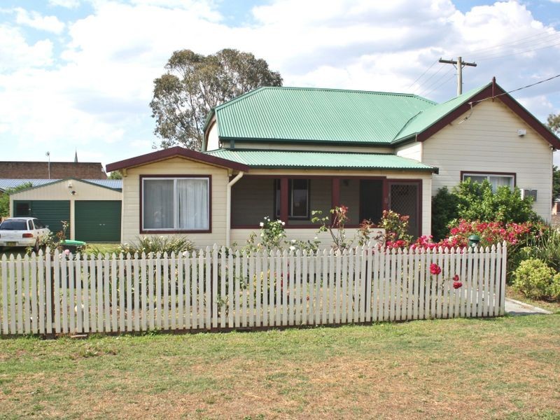 8 Lower William Street, Muswellbrook NSW 2333