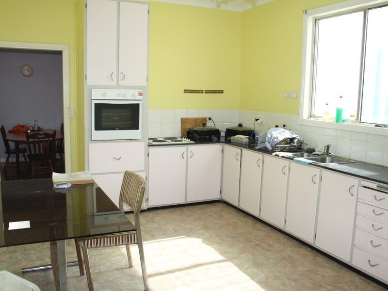 8 Lower William Street, Muswellbrook NSW 2333