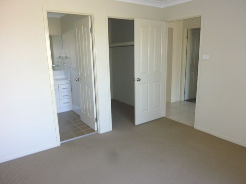 5 John Howe Circuit, Muswellbrook NSW 2333