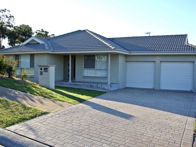 28 John Howe Cct, Muswellbrook NSW 2333