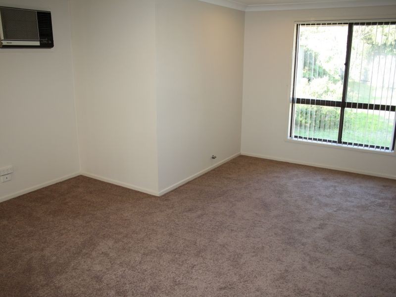 6 Almeria Glen, Muswellbrook NSW 2333