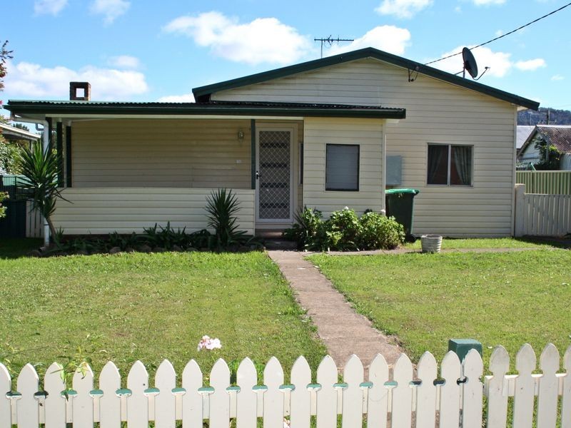 18 Paxton Street, Denman NSW 2328