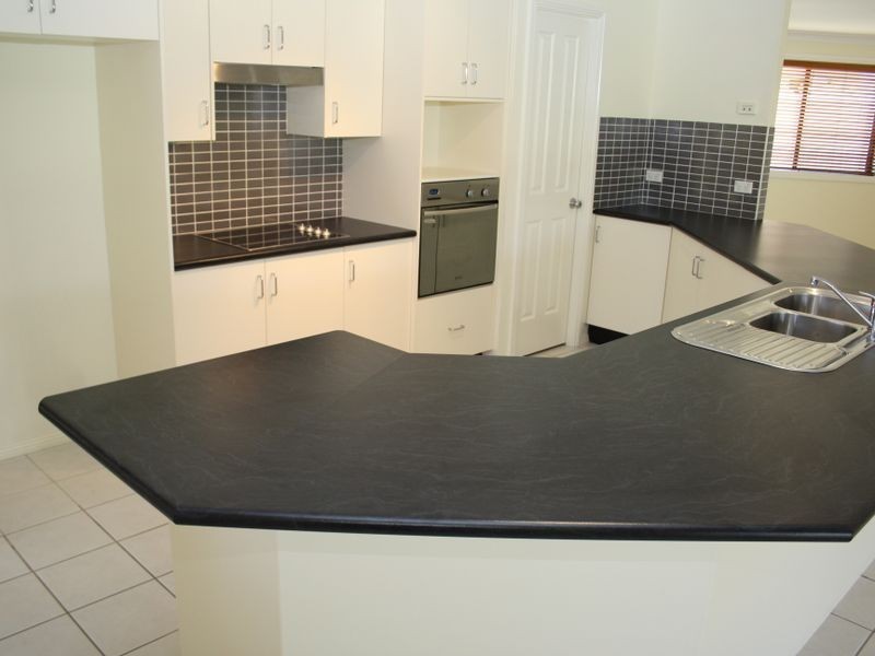 19 Bimbadeen Drive, Muswellbrook NSW 2333