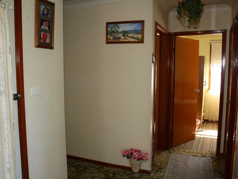 24 Anzac Parade, Muswellbrook NSW 2333