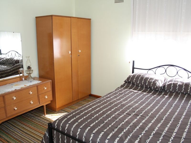 24 Anzac Parade, Muswellbrook NSW 2333