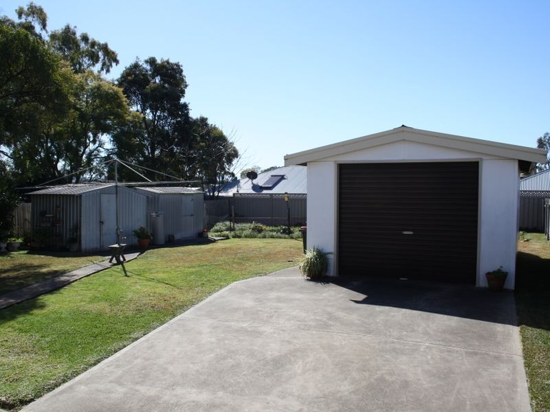 24 Anzac Parade, Muswellbrook NSW 2333