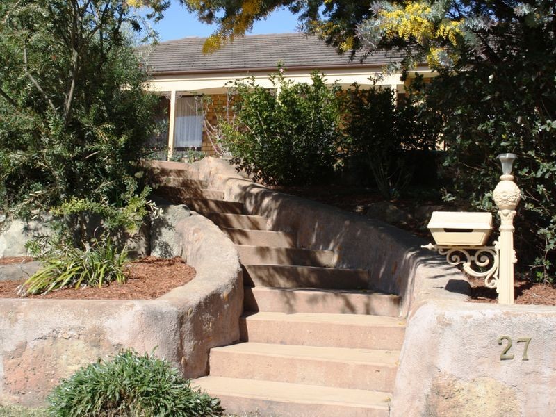 27 Calgaroo Ave, Muswellbrook NSW 2333