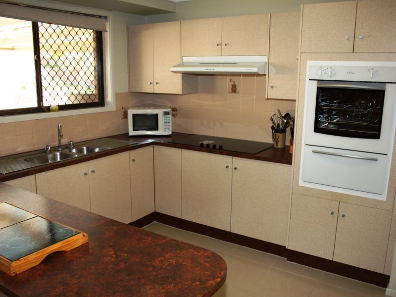 27 Calgaroo Ave, Muswellbrook NSW 2333