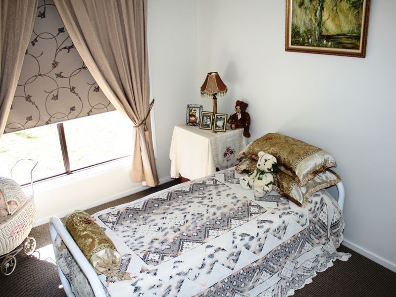 27 Calgaroo Ave, Muswellbrook NSW 2333