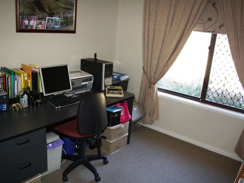 27 Calgaroo Ave, Muswellbrook NSW 2333