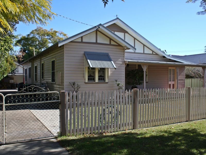 66 Carl Street, Muswellbrook NSW 2333