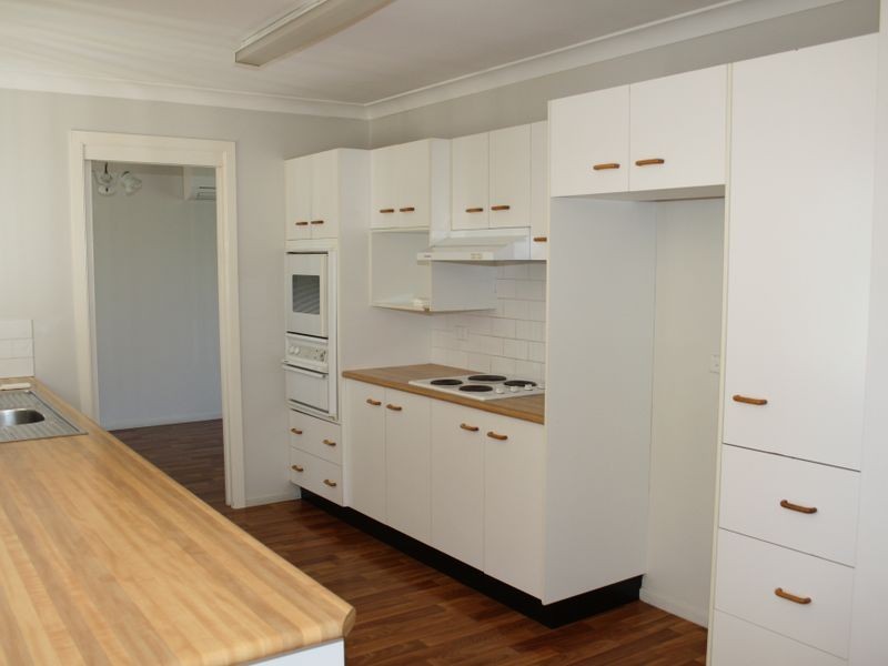 30 Claret Avenue, Muswellbrook NSW 2333