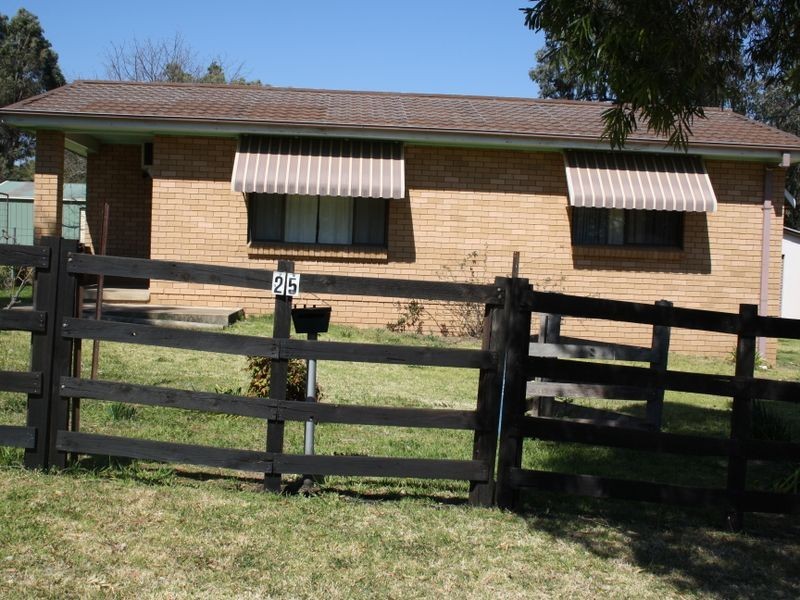 25 Cullingral Street, Merriwa NSW 2329