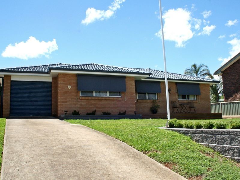 16 Mackenzie Street, Aberdeen NSW 2336