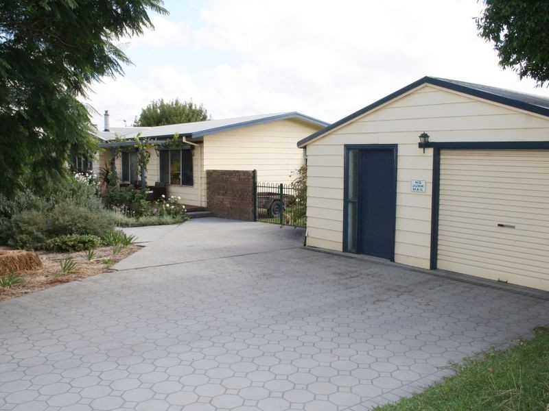 2 Sylvana Street, Muswellbrook NSW 2333