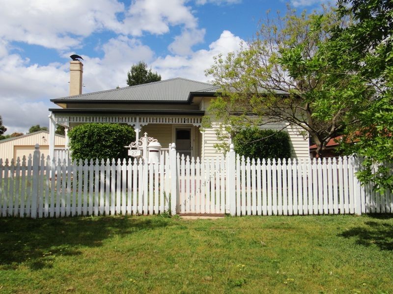 27 Clendinning Street, Muswellbrook NSW 2333