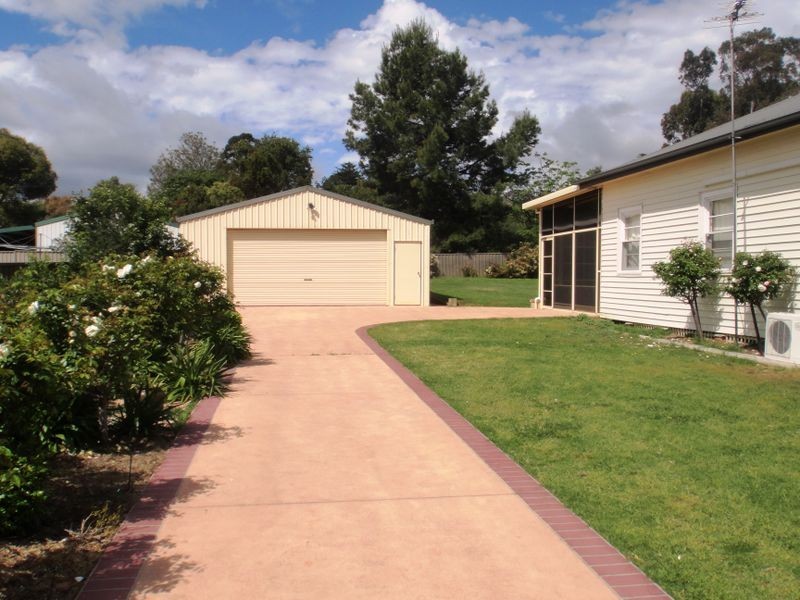 27 Clendinning Street, Muswellbrook NSW 2333