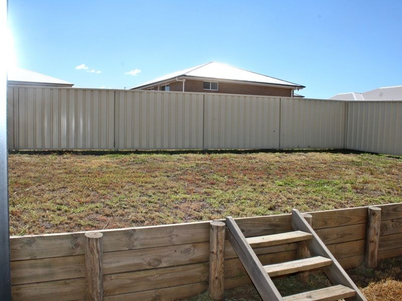 2/71 Osborn Avenue, Muswellbrook NSW 2333
