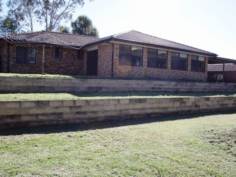 52 Calgaroo Ave, Muswellbrook NSW 2333
