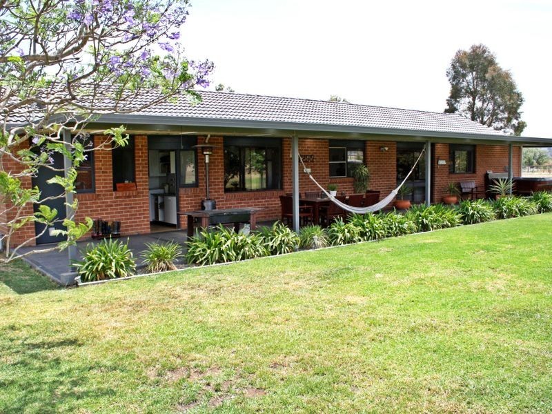 3252 New England Highway, Scone NSW 2337