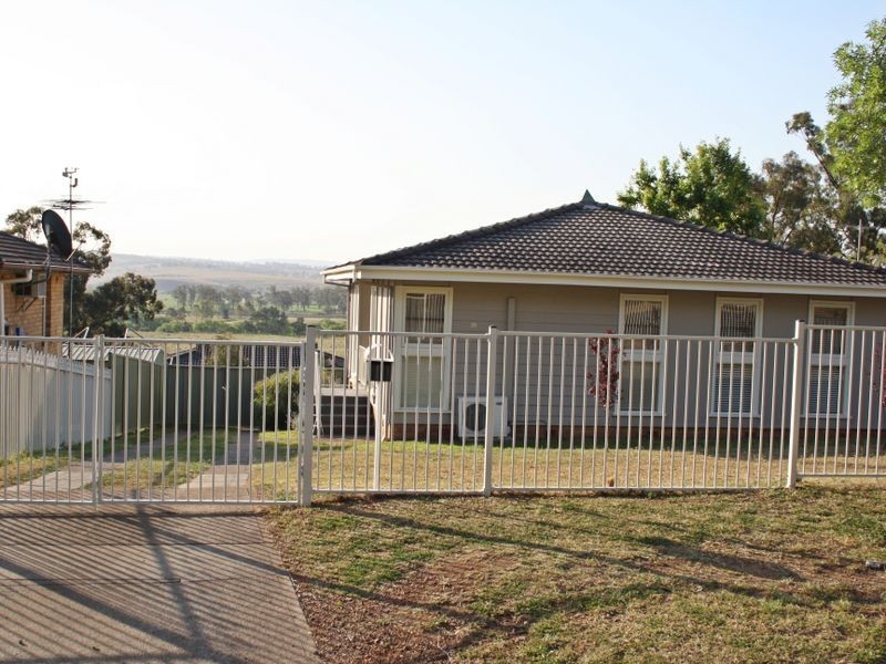 30 Tobruk Ave, Muswellbrook NSW 2333
