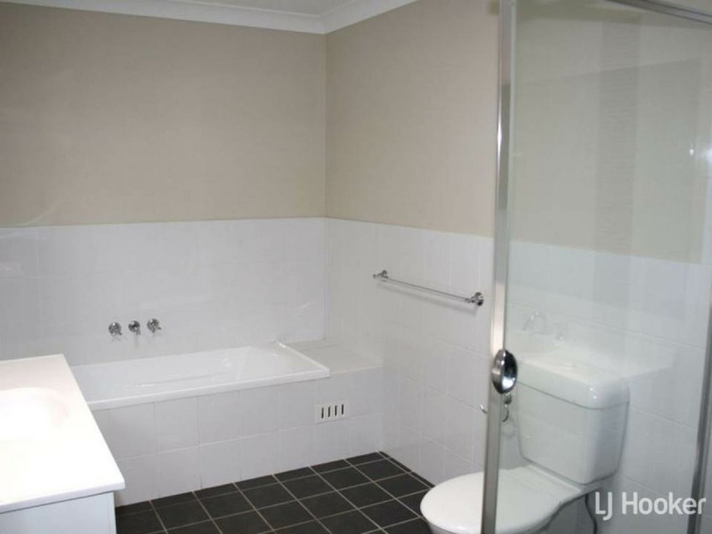 15/27-33 Eveleigh Court, Scone NSW 2337