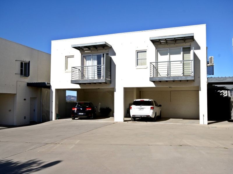 9/15 Lofberg Court, Muswellbrook NSW 2333