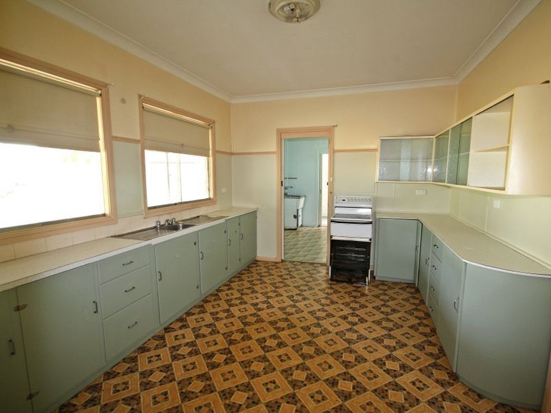 22 Mount Street, Aberdeen NSW 2336