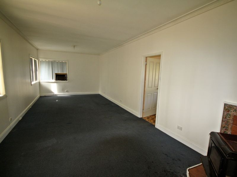 22 Mount Street, Aberdeen NSW 2336