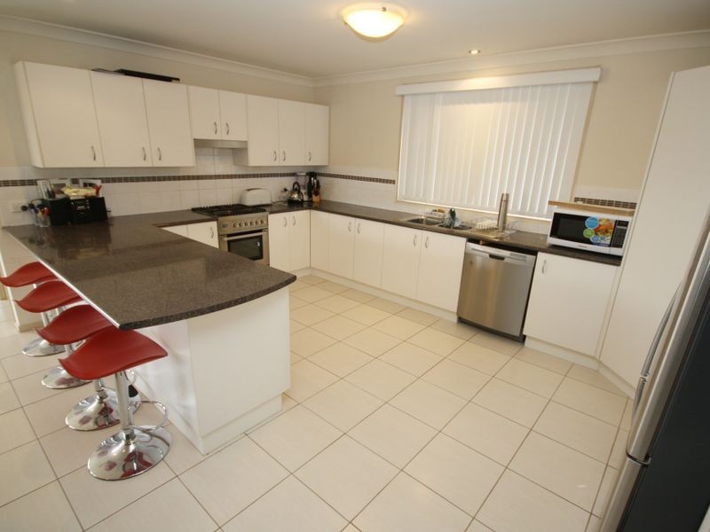 100 Osborn Ave, Muswellbrook NSW 2333