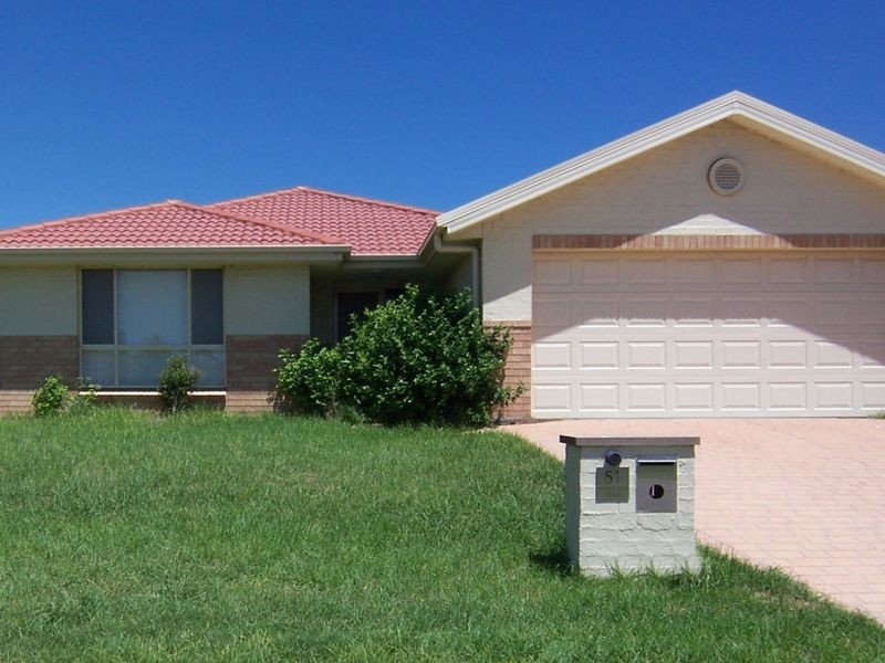 51 Bimbadeen Drive, Muswellbrook NSW 2333