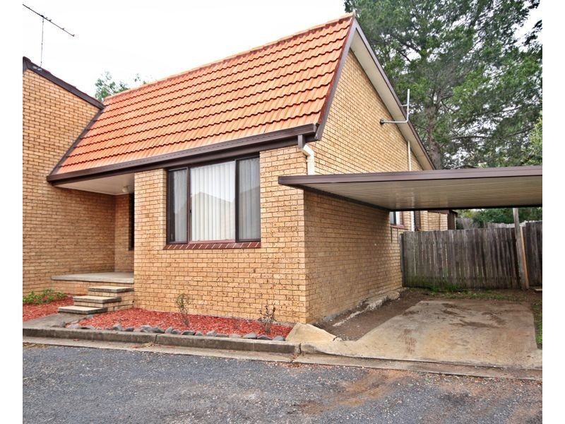 4/9 Joan Street, Scone NSW 2337