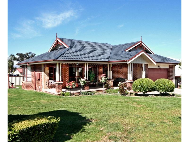 2 Ted Clay Street, Muswellbrook NSW 2333