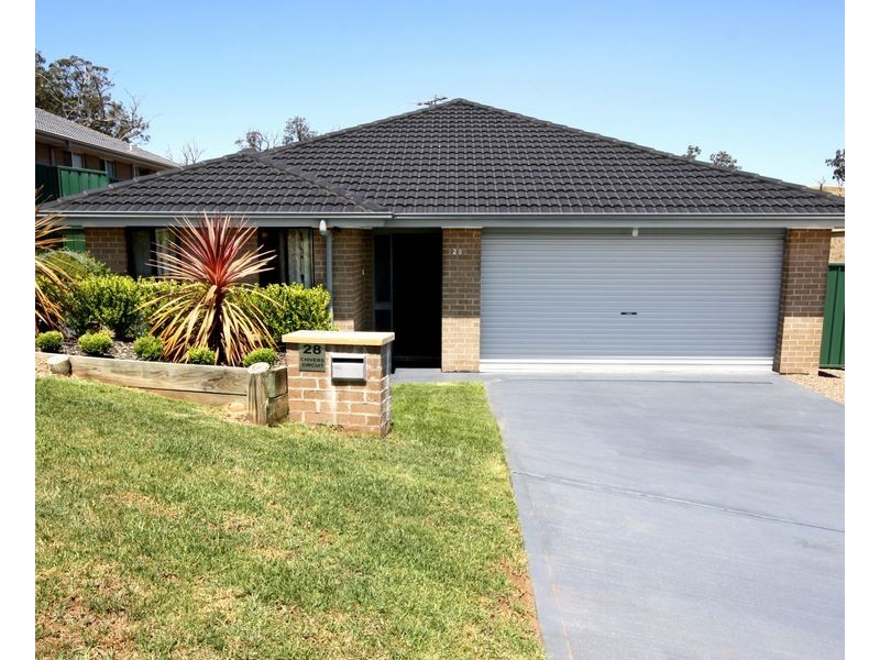 28 Chivers Circuit, Muswellbrook NSW 2333