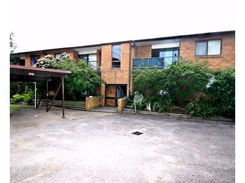 2/5 The Grov Skellatar Street, Muswellbrook NSW 2333