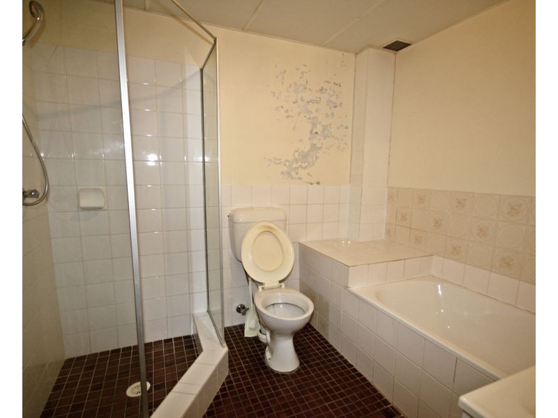 2/5 The Grov Skellatar Street, Muswellbrook NSW 2333