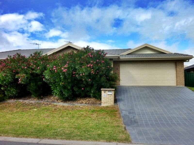 2/2 Mcgregor Street, Muswellbrook NSW 2333