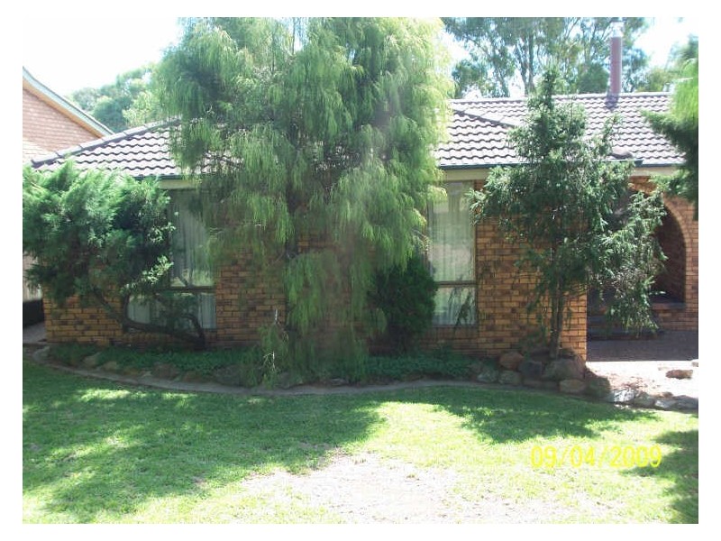 24 Mcclintock Drive, Muswellbrook NSW 2333