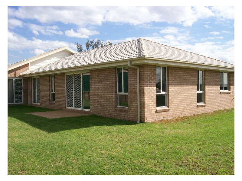 20 Henry Dangar Drive, Muswellbrook NSW 2333