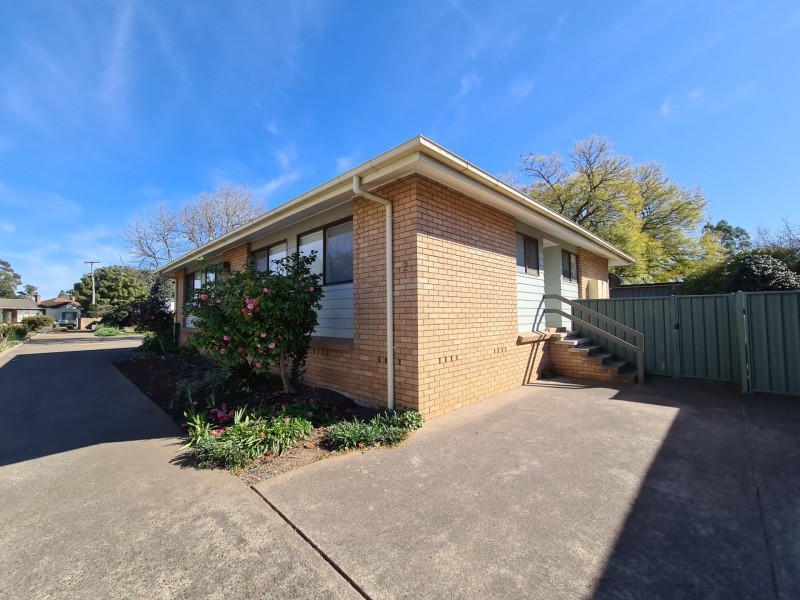 2/63 Ford Street, Muswellbrook NSW 2333