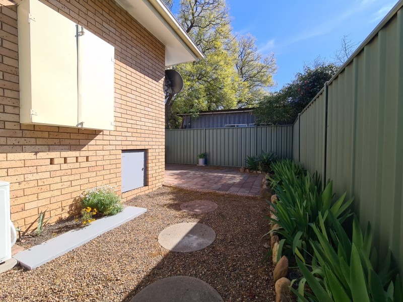 2/63 Ford Street, Muswellbrook NSW 2333