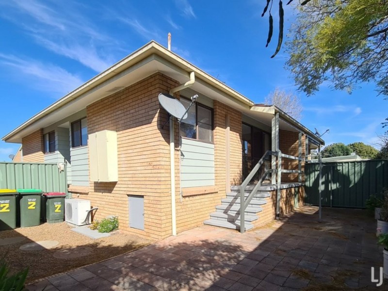 2/63 Ford Street, Muswellbrook NSW 2333