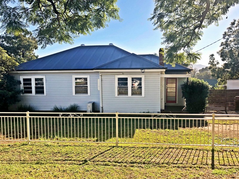 8 Manning Street, Muswellbrook NSW 2333