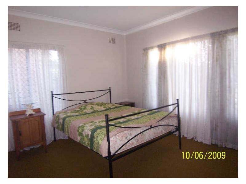 10 Thompson Street, Muswellbrook NSW 2333