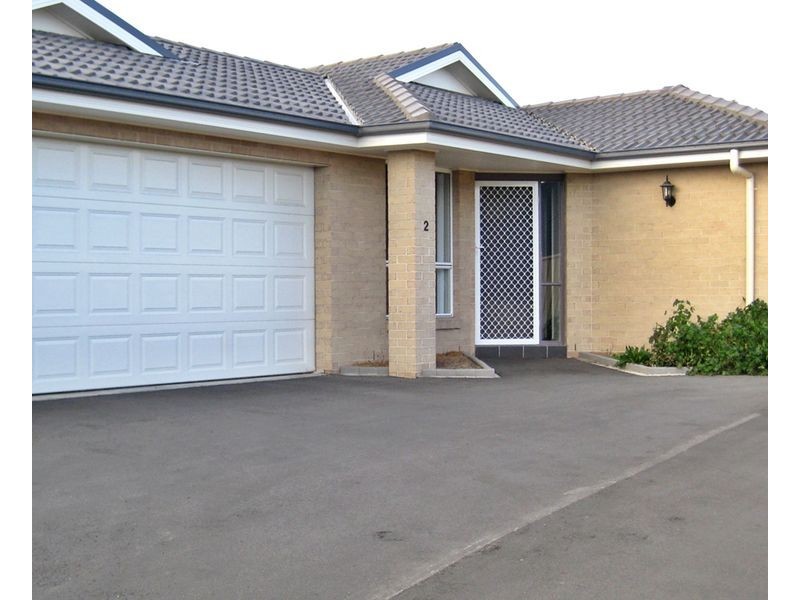 2/14 Kennedy Close, Muswellbrook NSW 2333