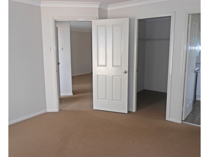 2/14 Kennedy Close, Muswellbrook NSW 2333