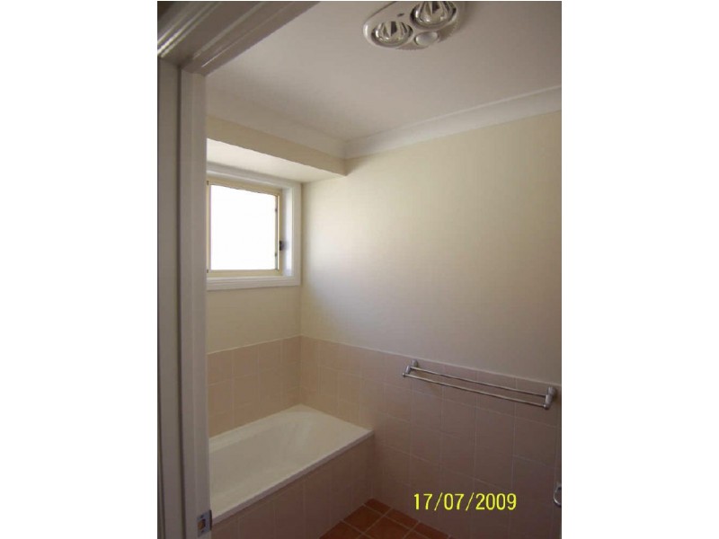 2/3 Acacia Drive, Muswellbrook NSW 2333